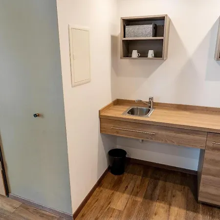 贝斯韦斯特普拉斯奥斯特托酒店 酒店