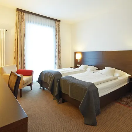 酒店 贝斯韦斯特普拉斯奥斯特托酒店 4*